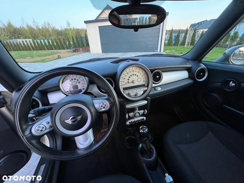 MINI Cooper Standard - 7