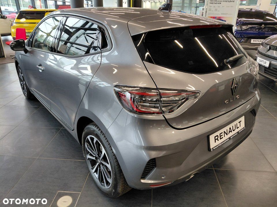 Renault Clio - 11