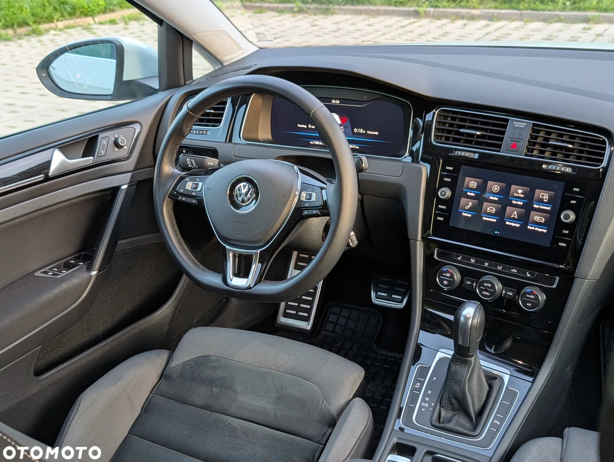 Volkswagen Golf VII 1.5 TSI BMT Evo Highline DSG - 29