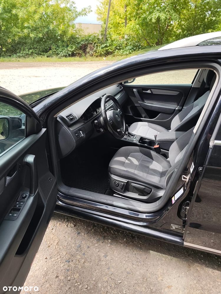 Volkswagen Passat 2.0 TDI DPF DSG Highline - 10