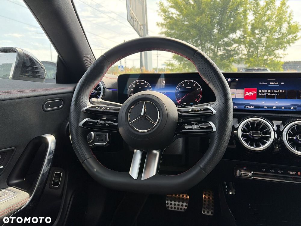 Mercedes-Benz CLA 200 AMG Line 7G-DCT - 11
