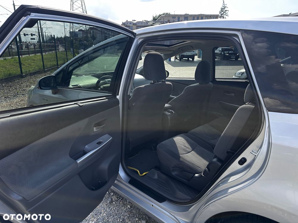Toyota Prius+ (Hybrid) Comfort - 9