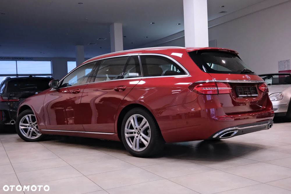 Mercedes-Benz Klasa E 220 d 4Matic 9G-TRONIC - 14