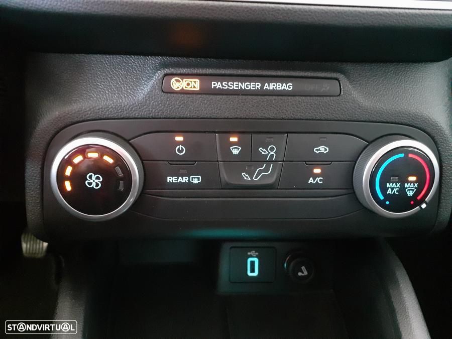 Ford Focus SW 1.5 TDCi EcoBlue Business - 15