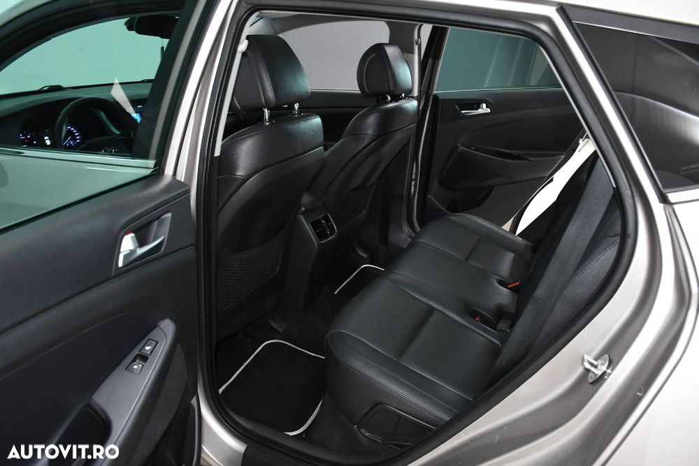 Hyundai Tucson 2.0 CRDI 2WD Style - 17
