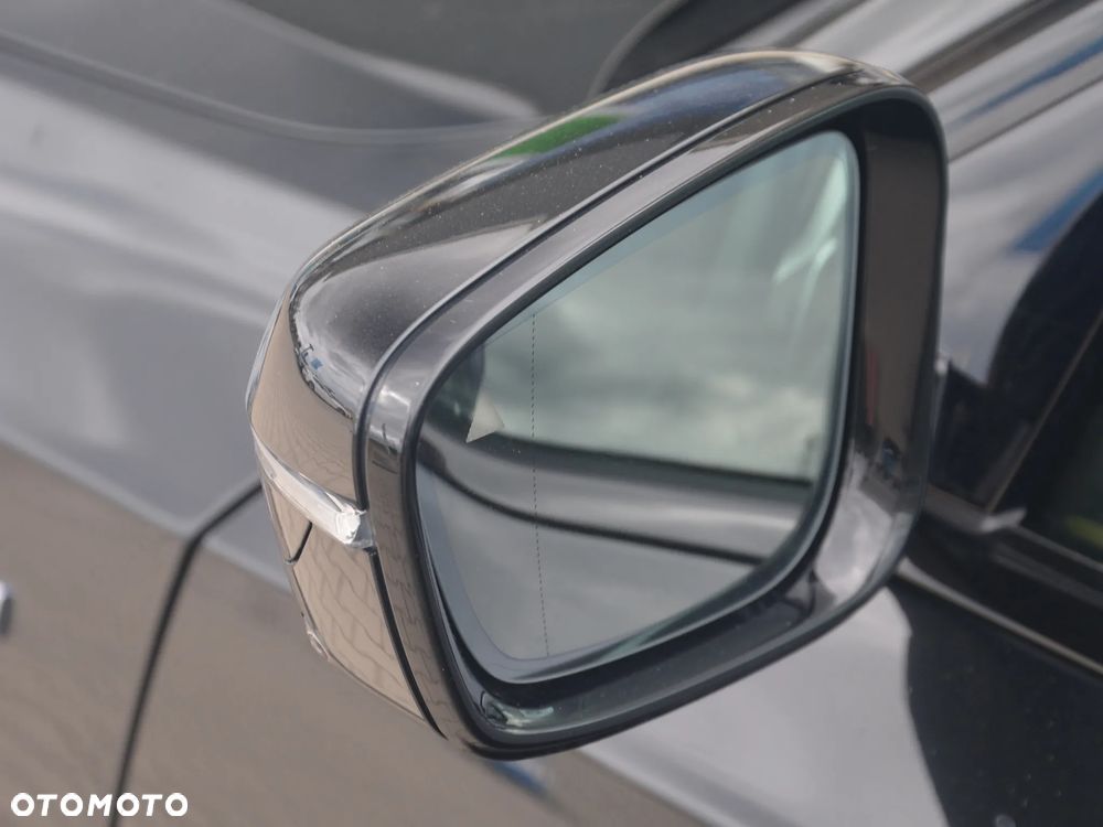 BMW Seria 3 318i M Sport - 12