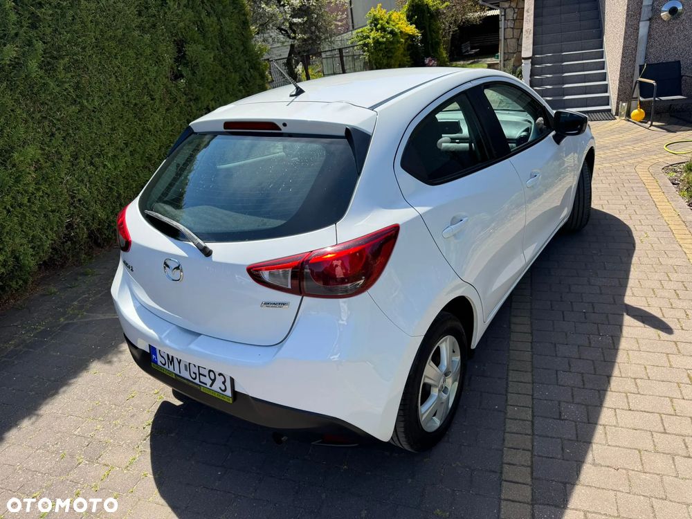 Mazda 2 - 5