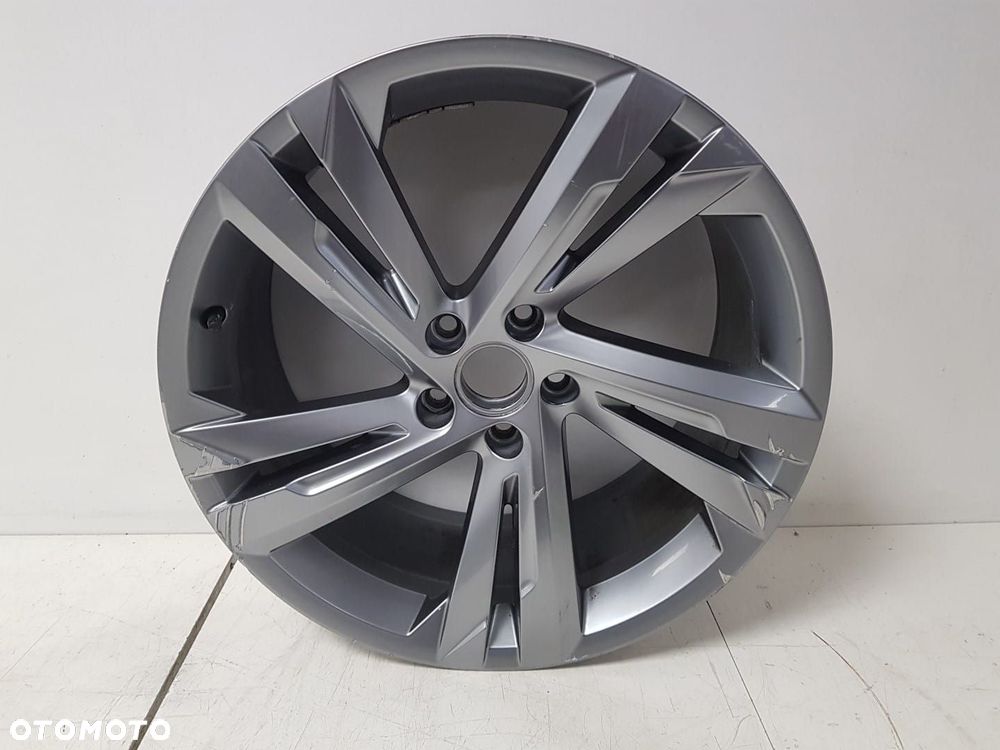 KOŁO FELGA SKODA OCTAVIA III 3 ALUMINIOWA ALUMINIOWE 7.0 J x 17 5x112 ET49 5R0 5E0601025AE 5E0601025 - 2