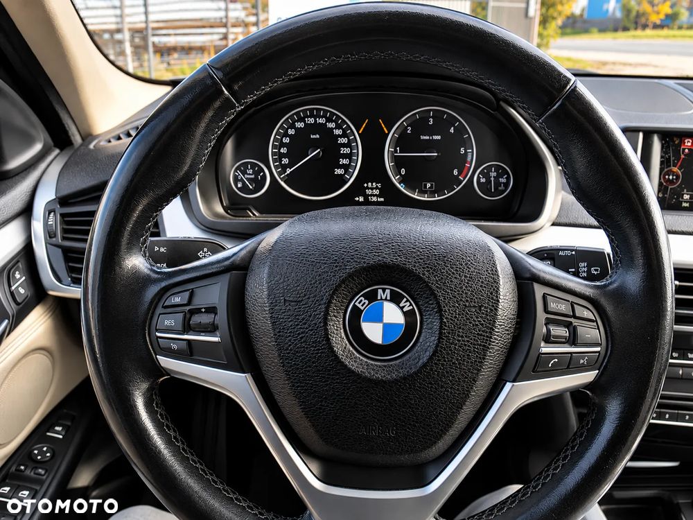 BMW X5 xDrive25d - 34