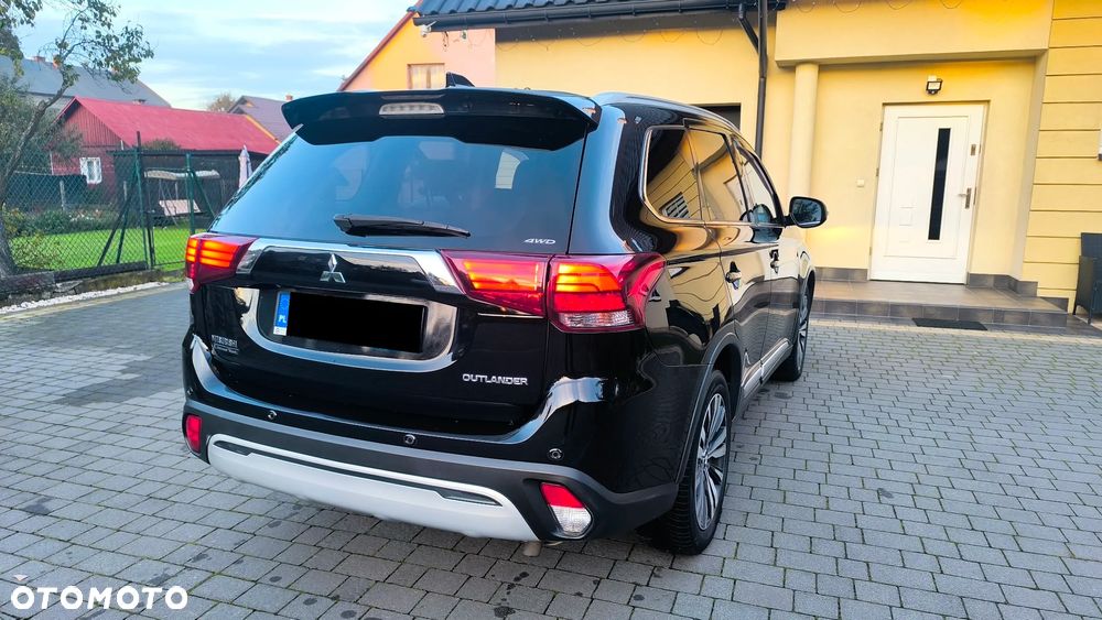 Mitsubishi Outlander 2.0 Instyle SDA 4WD CVT - 3