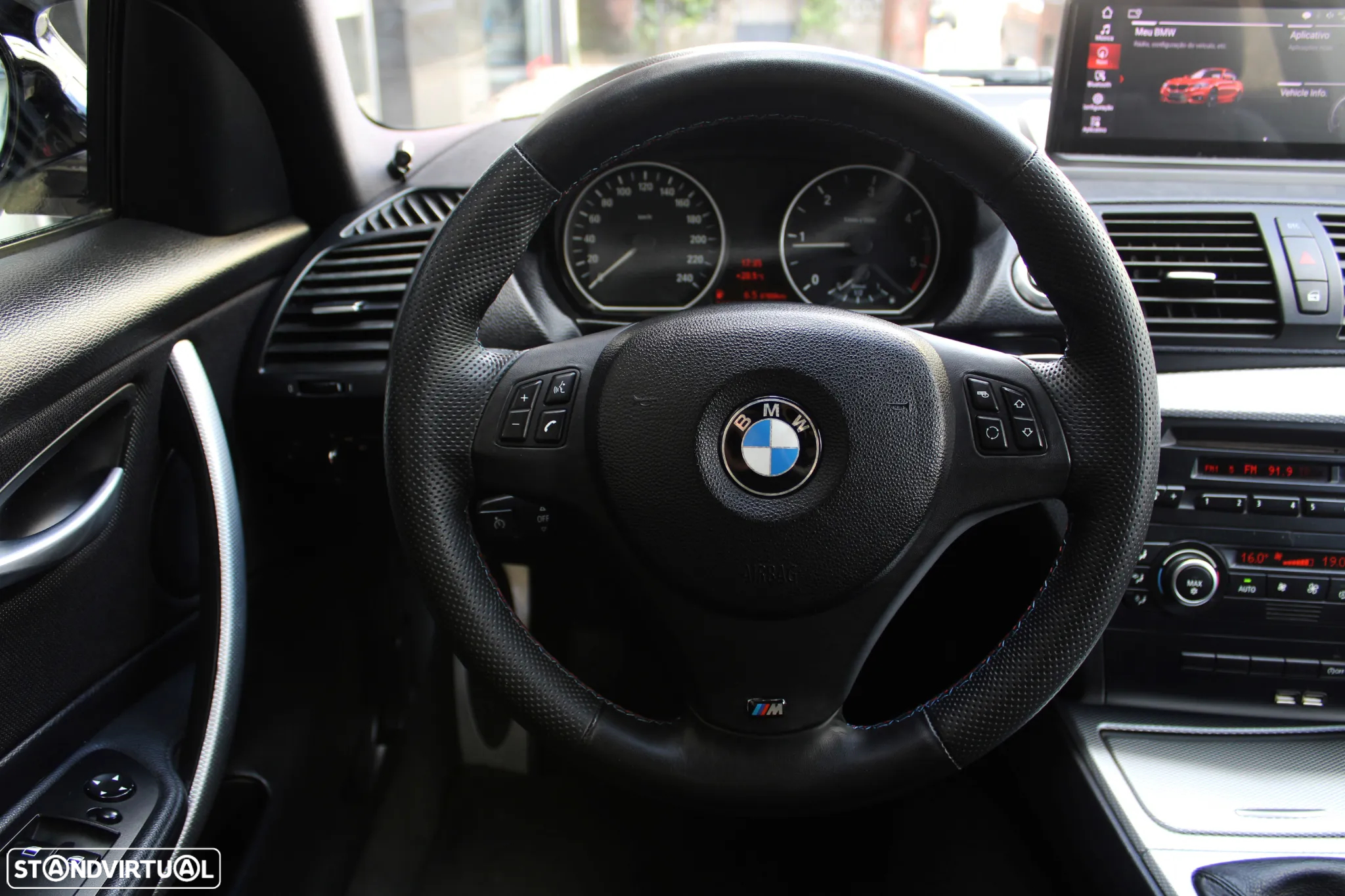 BMW 118 d Pack M - 29