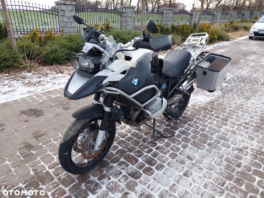 BMW R - 1