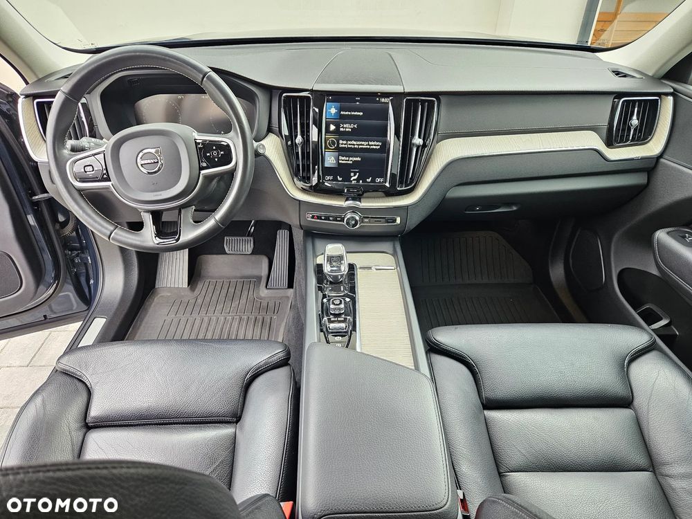 Volvo XC 60 B5 D AWD Inscription - 9