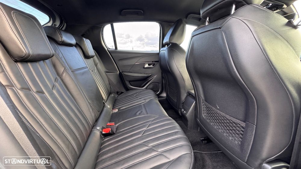 Peugeot 208 1.2 PureTech GT EAT8 - 23