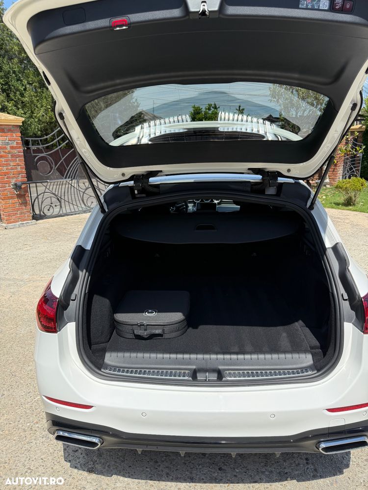 Mercedes-Benz C 300 de 4MATIC 9G-TRONIC AMG Line - 11