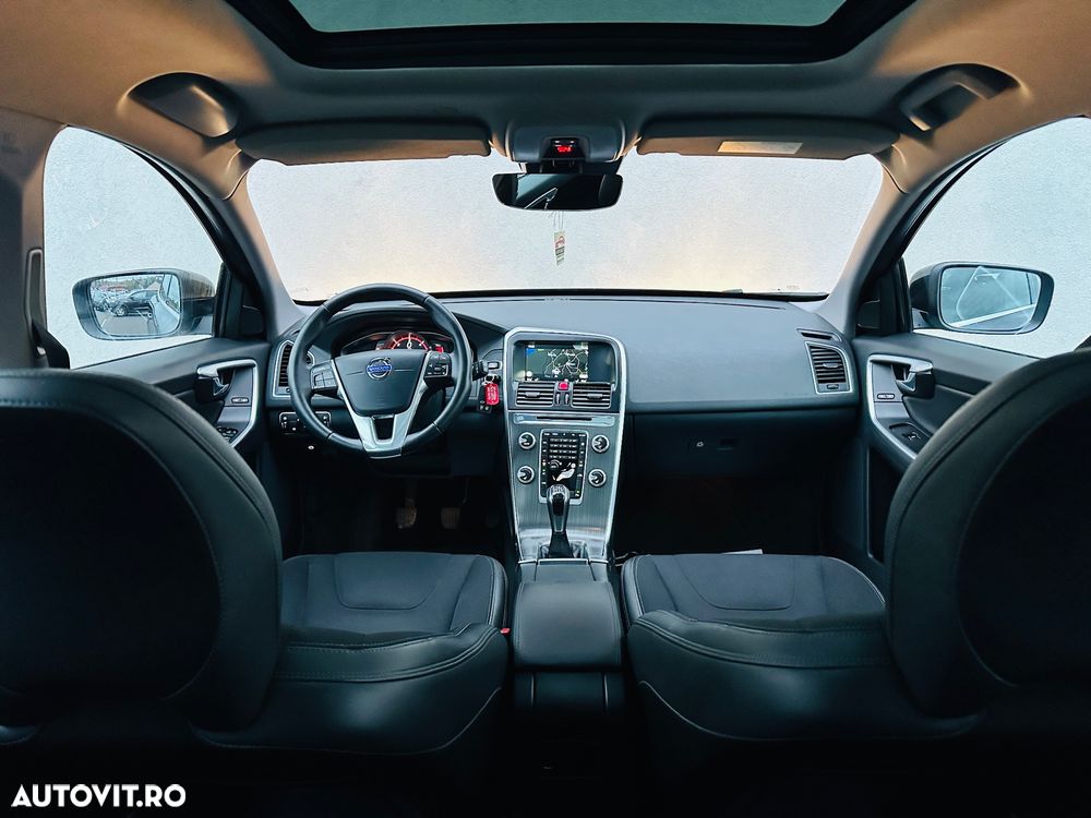 Volvo XC 60 D3 Momentum - 6