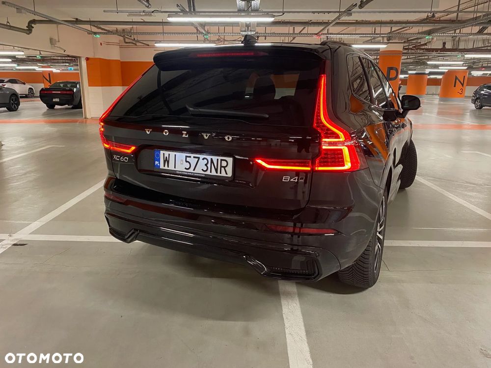 Volvo XC 60 B4 D AWD Plus Dark - 6