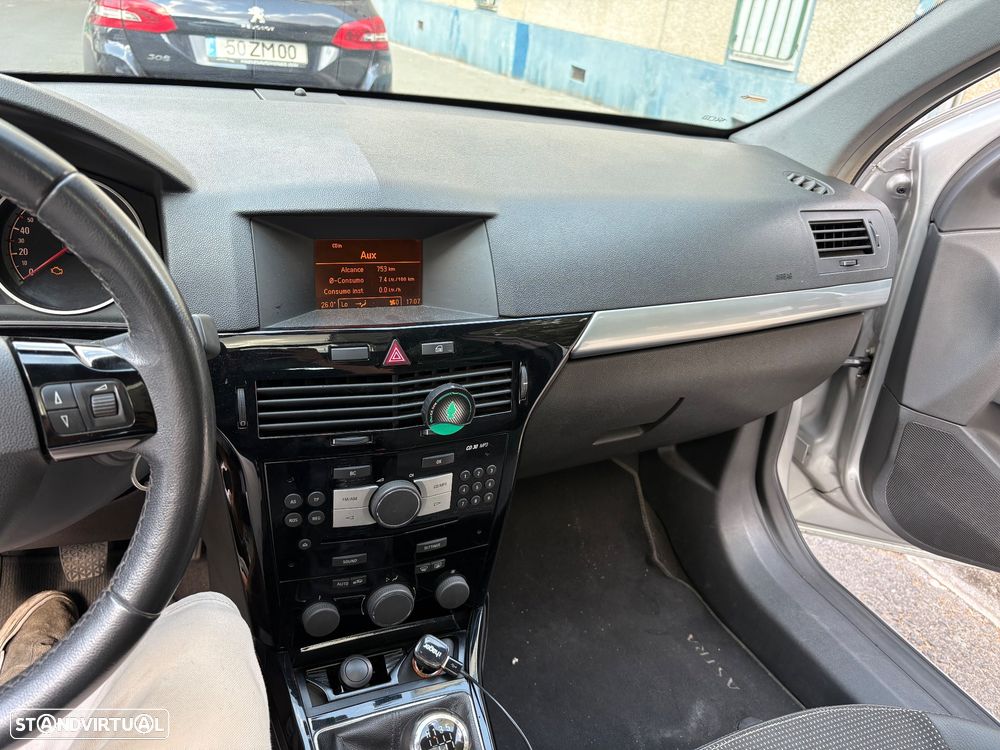 Opel Astra 1.7 CDTI Edition - 17