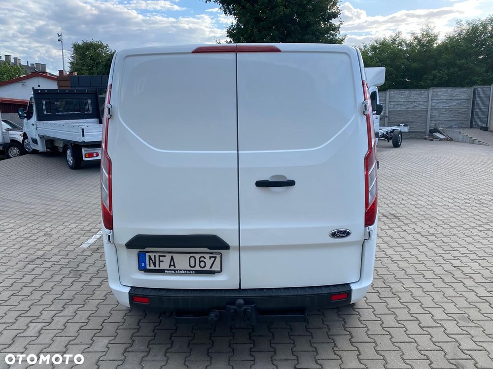 Ford TRANSIT CUSTOM - 6