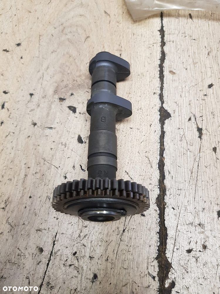 Wałek Rozrządu Ssący Przód Suzuki TL 1000 S  12701-02F00 - 3