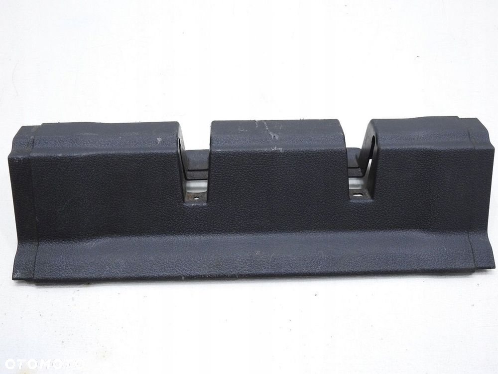 OSŁONA FOTELA LEWY ŚRODEK VW TOURAN LIFT - 2