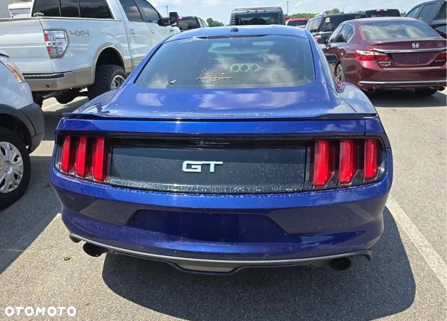 Ford Mustang 5.0 V8 GT - 6