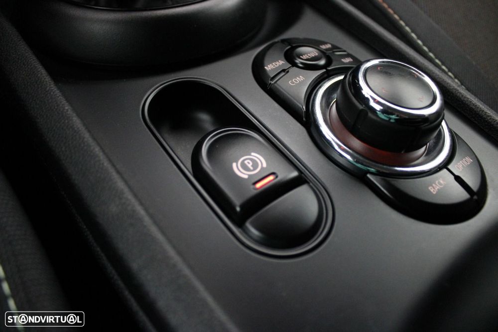 MINI Clubman One D Auto - 23