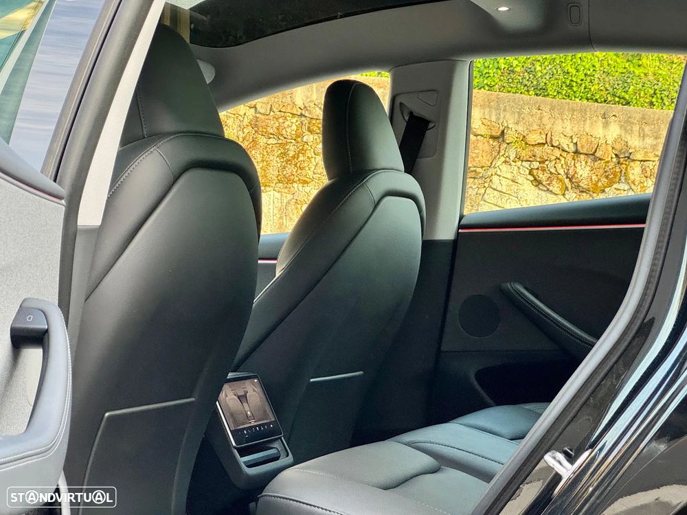 Tesla Model 3 Standard Range Plus RWD - 24