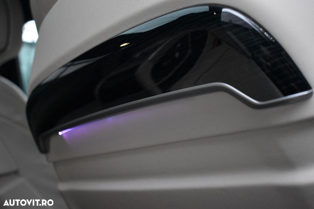 BMW Seria 7 740Ld xDrive MHEV - 30