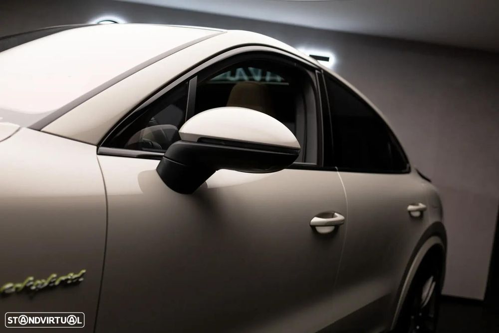 Porsche Cayenne Coupé E-Hybrid - 48