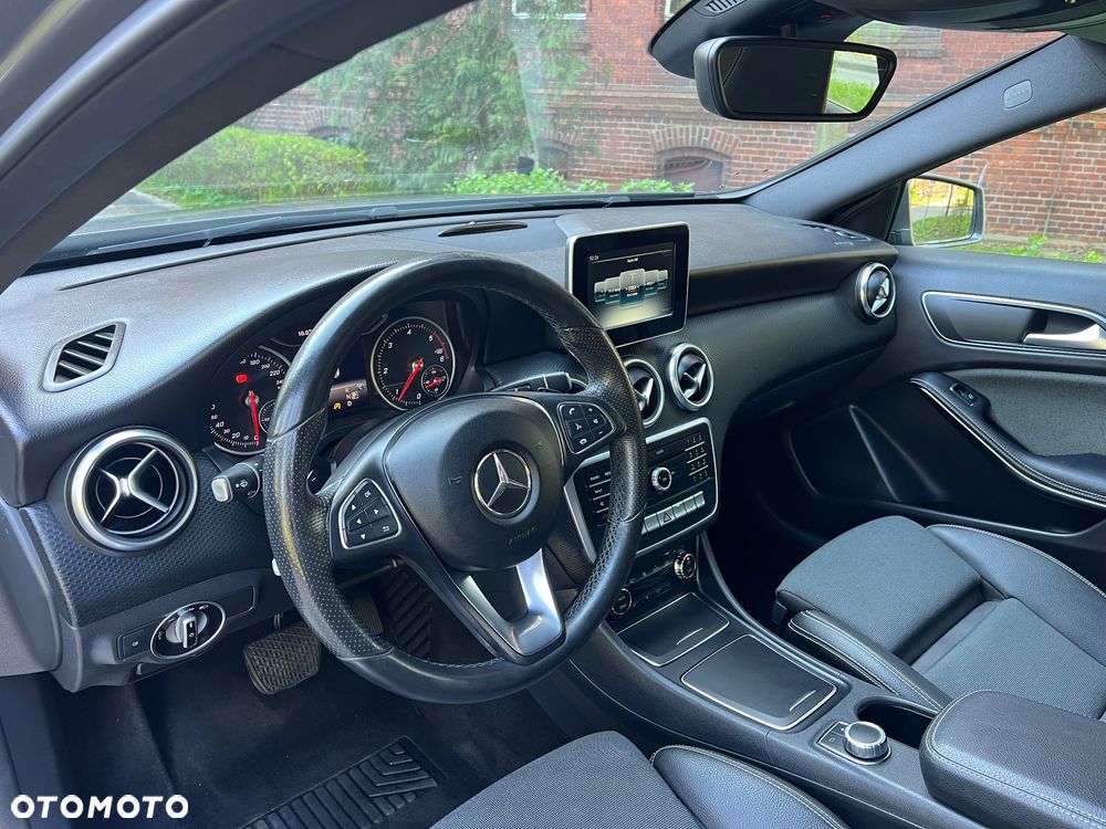 Mercedes-Benz Klasa A 180 CDI 7G-DCT AMG Line - 9