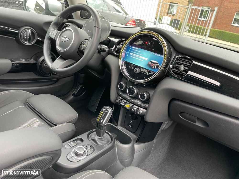 MINI 3 Portas Cooper SE Essential - 7