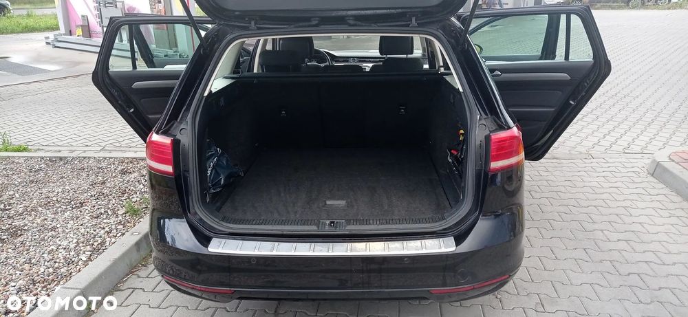 Volkswagen Passat Variant - 16