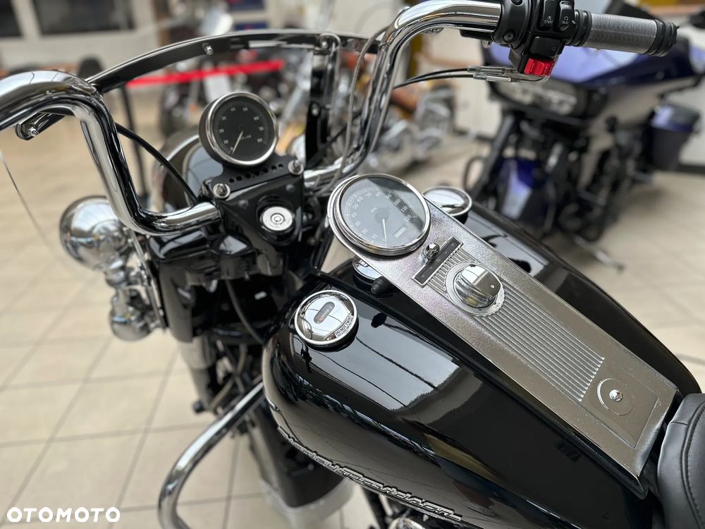 Harley-Davidson Touring Road King - 31