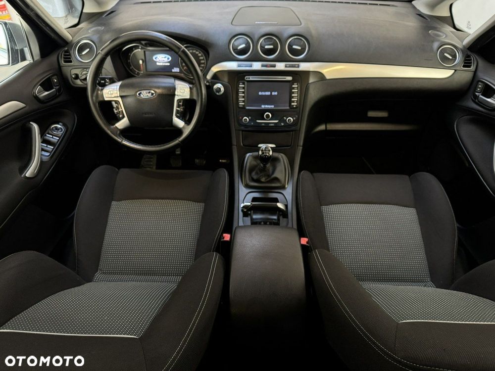 Ford S-Max 2.0 TDCi DPF Titanium X - 24