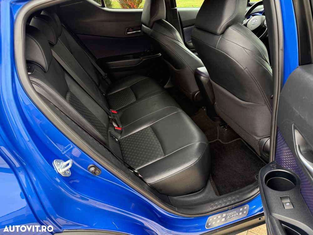 Toyota C-HR - 21