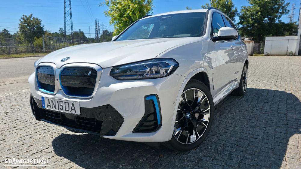 BMW iX3 M Sport Impressive - 2