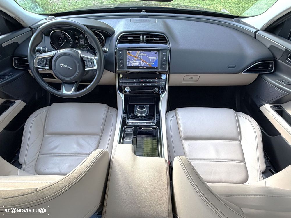Jaguar XE 2.0 D Prestige Aut. - 6
