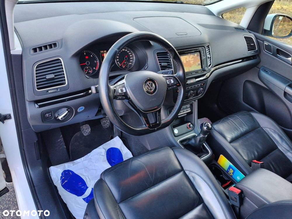 Volkswagen Sharan 2.0 TDI (BlueMotion Technology) Highline - 20