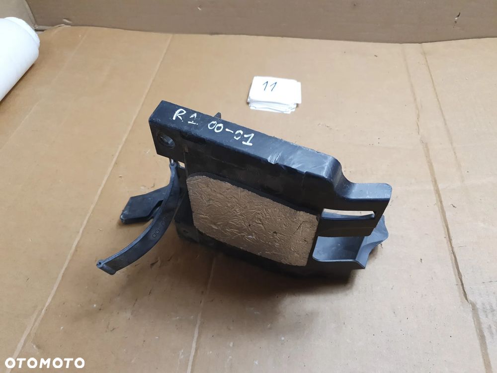 Yamaha YZF-R1 RN04 1000 (2000 - 2001) PODSTAWA POD AKUMULATOR - 3