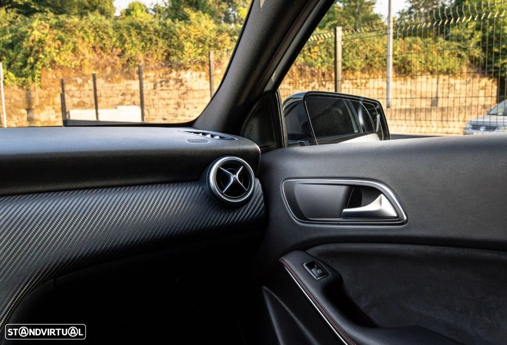 Mercedes-Benz A 200 CDI BE AMG Sport - 27