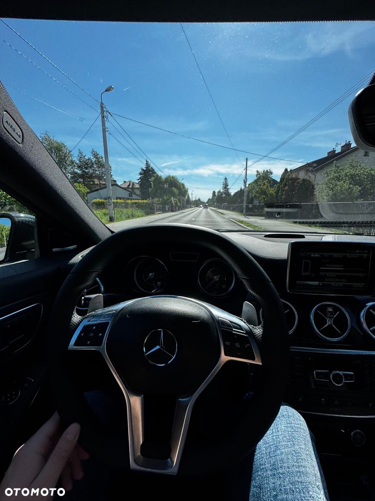 Mercedes-Benz CLA 45 AMG 4Matic 7G-DCT - 20