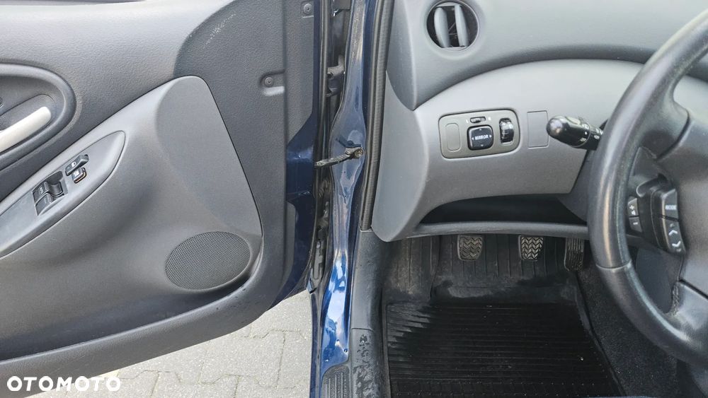 Toyota Yaris 1.0 Luna - 23