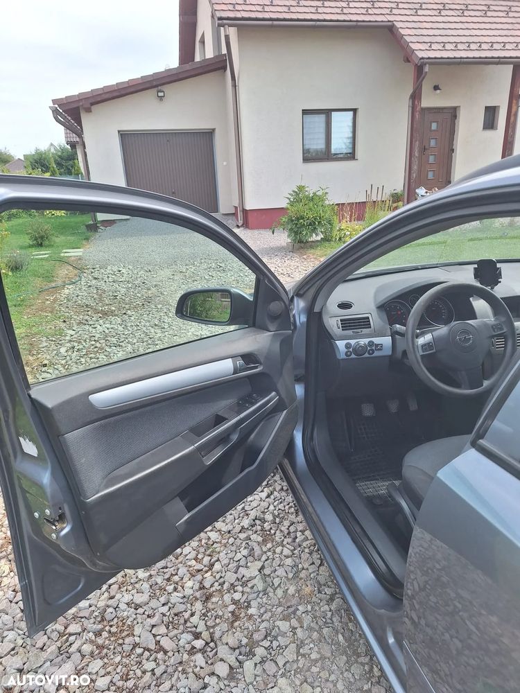 Opel Astra Classic 1.6i - 11