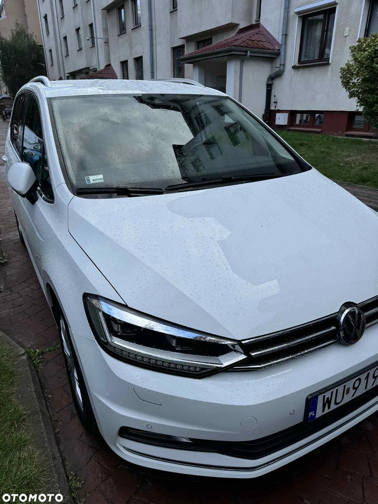 Volkswagen Touran 1.4 TSI BMT Highline DSG - 2