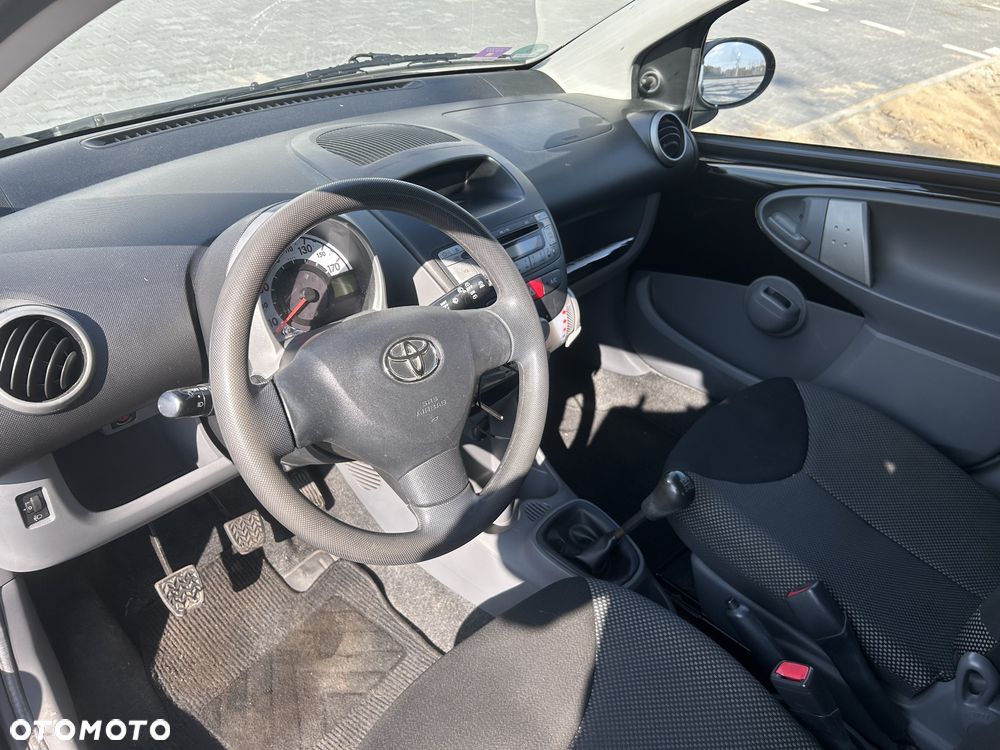 Toyota Aygo Cool - 12