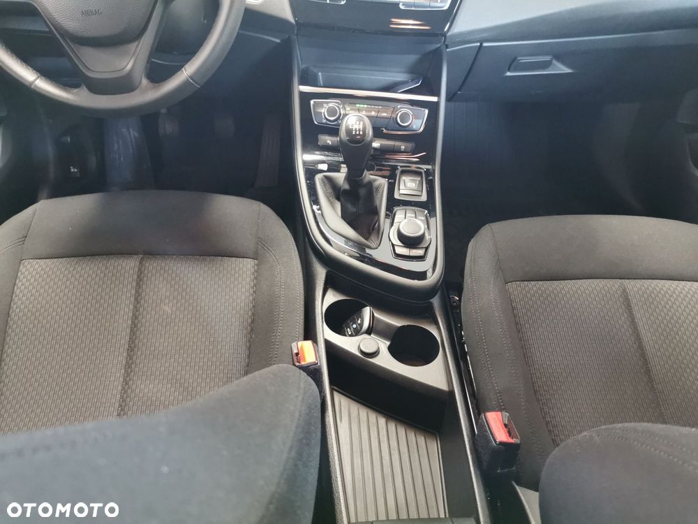 BMW Seria 2 - 12