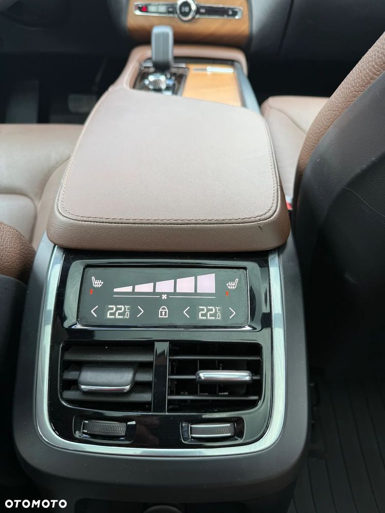 Volvo XC 90 - 13