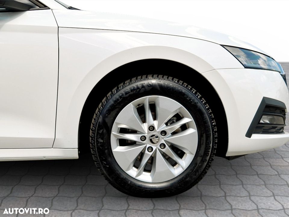 Skoda Octavia 2.0 TDI DSG Ambition - 12