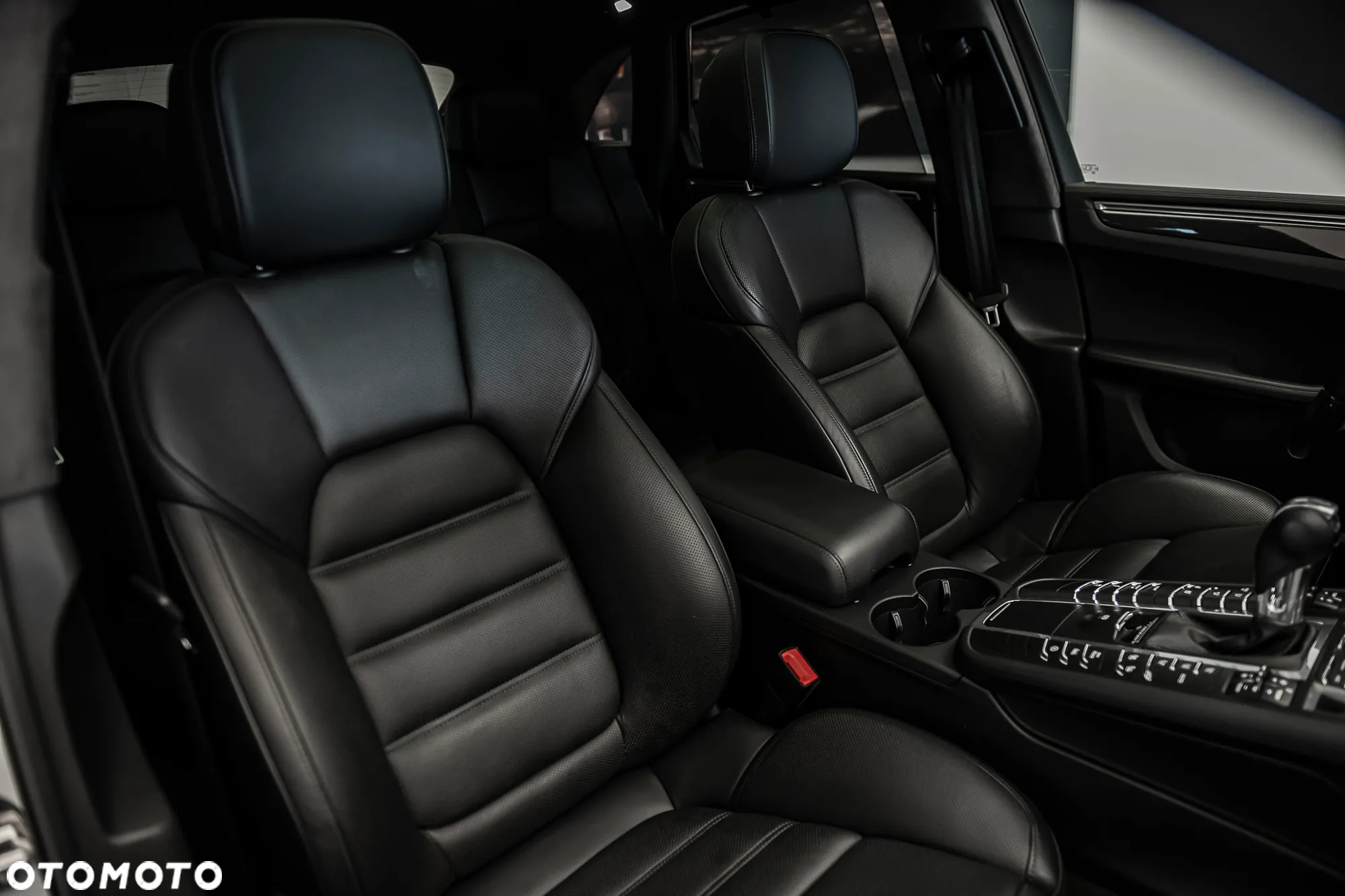 Porsche Macan Turbo - 6